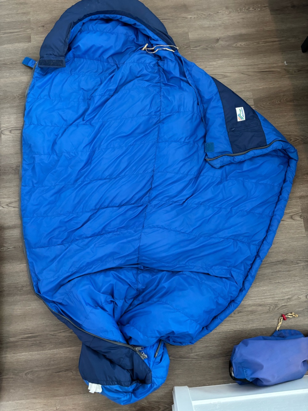 Vintage Herman’s high adventure Down Filled Below Freezing Camping Sleeping Bag - Picture 2 of 10